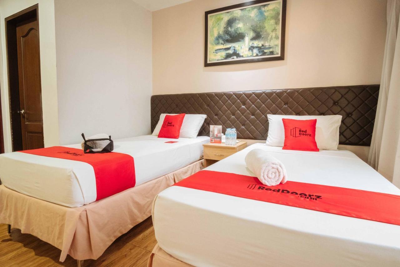 Reddoorz Plus Near Cebu Capitol Kültér fotó