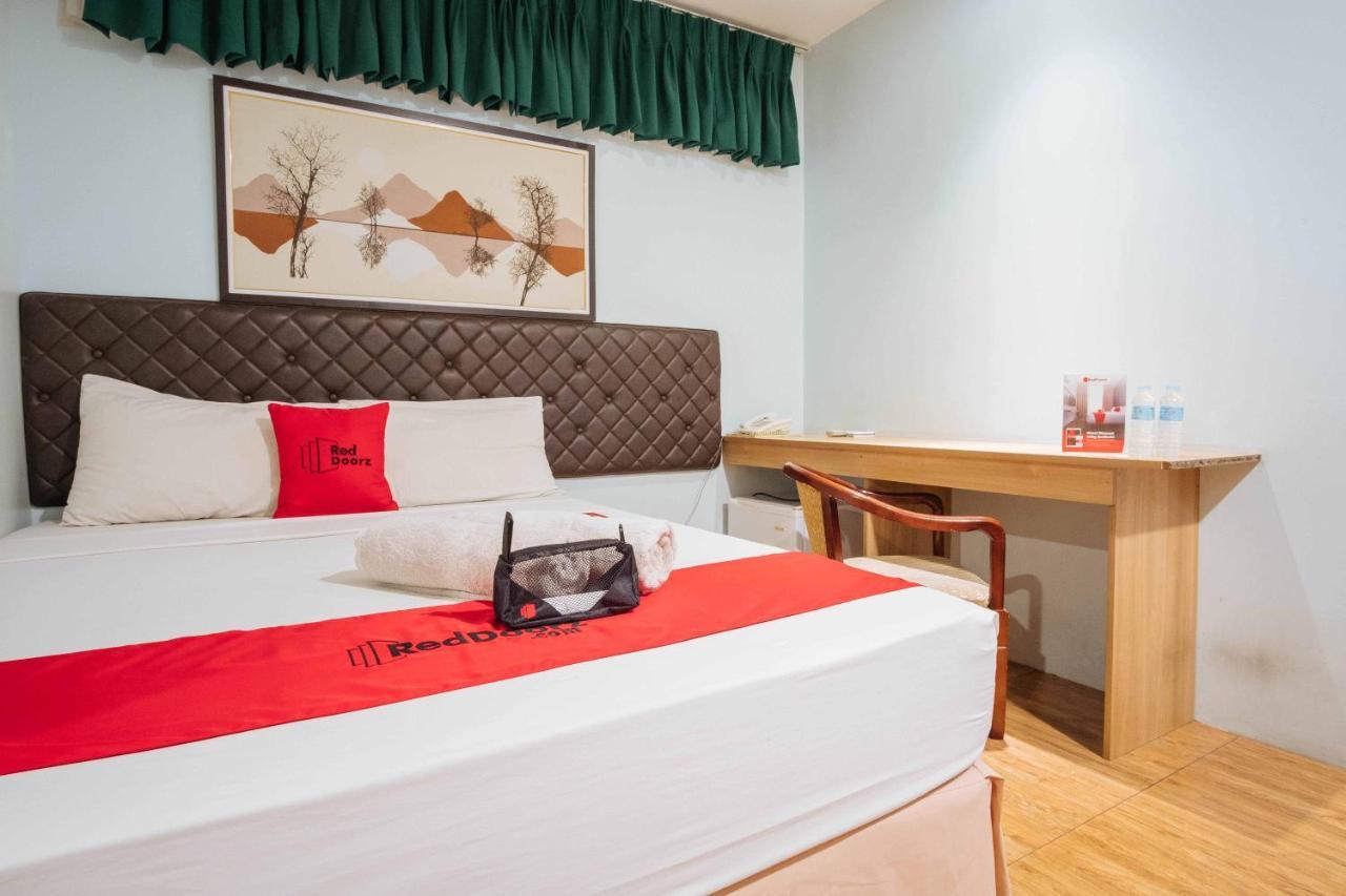 Reddoorz Plus Near Cebu Capitol Kültér fotó